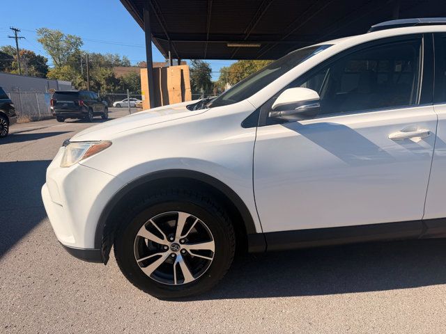 2018 Toyota RAV4 LocalTrade/XLE/FWD/PowerPlusPkg/EntunePremiumAudio/Bluetooth - 23095830 - 9