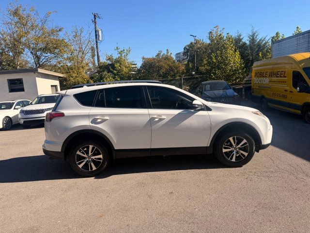 2018 Toyota RAV4 LocalTrade/XLE/FWD/PowerPlusPkg/EntunePremiumAudio/Bluetooth - 23095830 - 1