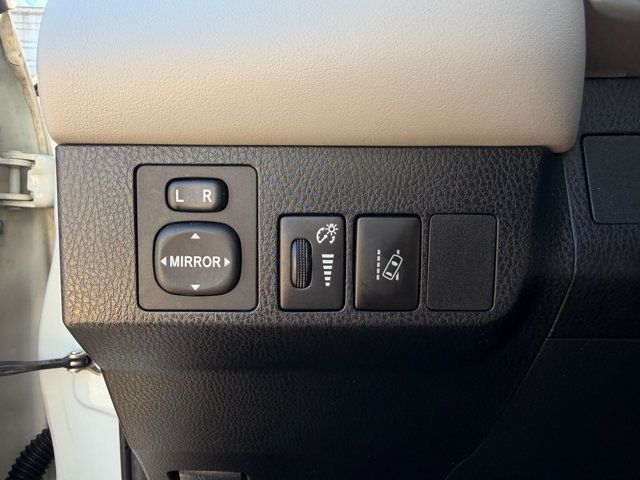 2018 Toyota RAV4 LocalTrade/XLE/FWD/PowerPlusPkg/EntunePremiumAudio/Bluetooth - 23095830 - 27