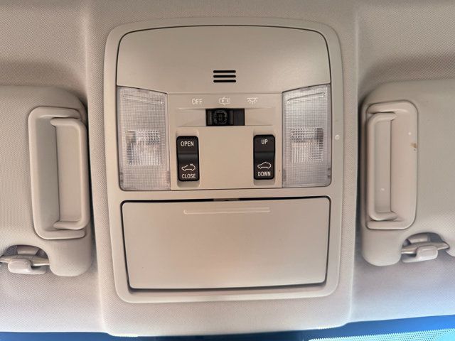 2018 Toyota RAV4 LocalTrade/XLE/FWD/PowerPlusPkg/EntunePremiumAudio/Bluetooth - 23095830 - 29