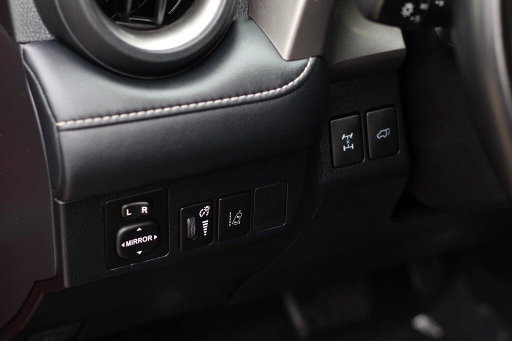 2018 Toyota RAV4 Adventure XLE photo 20