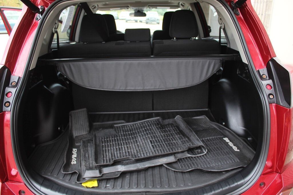 2018 Toyota RAV4 Adventure XLE photo 29