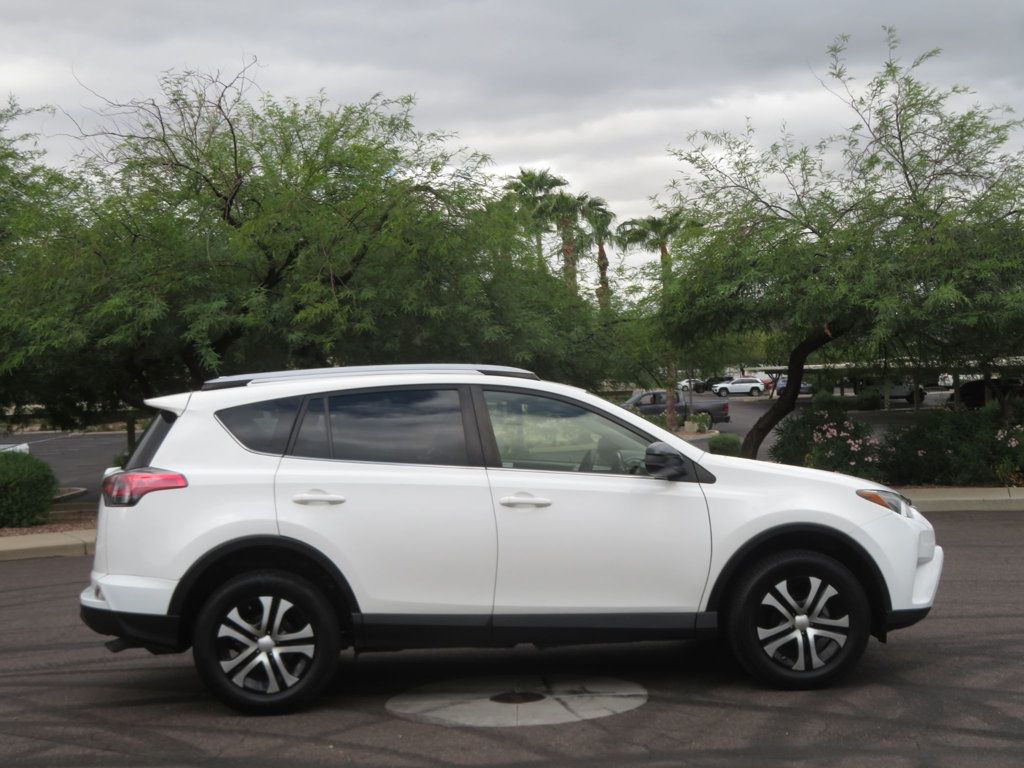 2018 Toyota RAV4 SALVAGE TITLE RAV 4 EXTRA CLEAN LOW LOW MILES LE 2OWNER  - 23099222 - 2