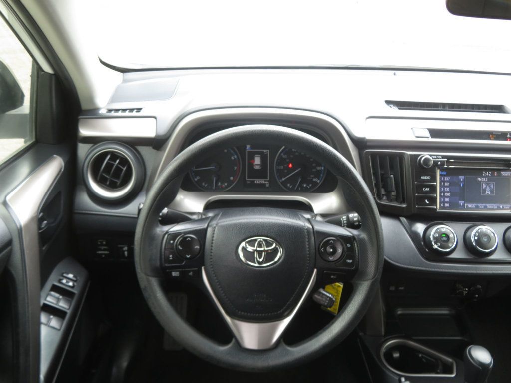 2018 Toyota RAV4 SALVAGE TITLE RAV 4 EXTRA CLEAN LOW LOW MILES LE 2OWNER  - 23099222 - 35