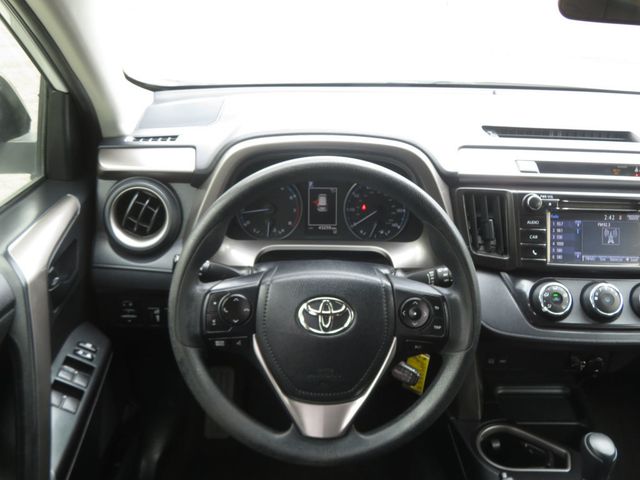2018 Toyota RAV4 SALVAGE TITLE RAV 4 EXTRA CLEAN LOW LOW MILES LE 2OWNER  - 23099222 - 35