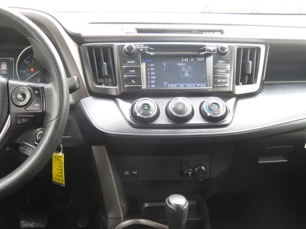 2018 Toyota RAV4 SALVAGE TITLE RAV 4 EXTRA CLEAN LOW LOW MILES LE 2OWNER  - 23099222 - 37