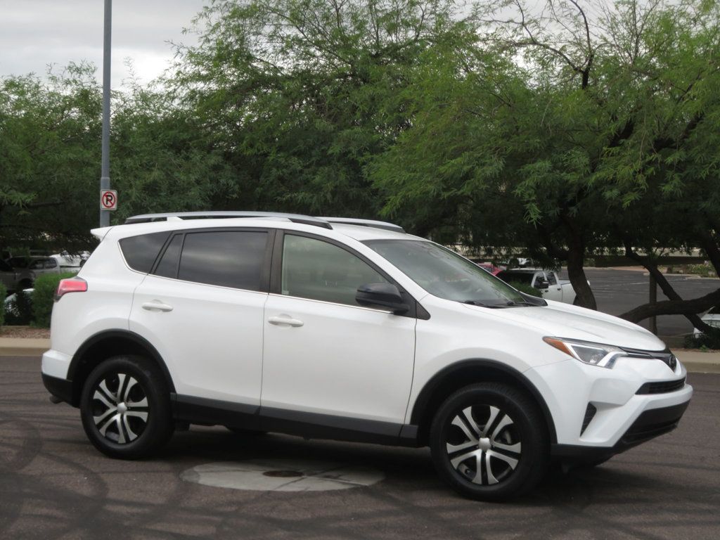 2018 Toyota RAV4 SALVAGE TITLE RAV 4 EXTRA CLEAN LOW LOW MILES LE 2OWNER  - 23099222 - 3