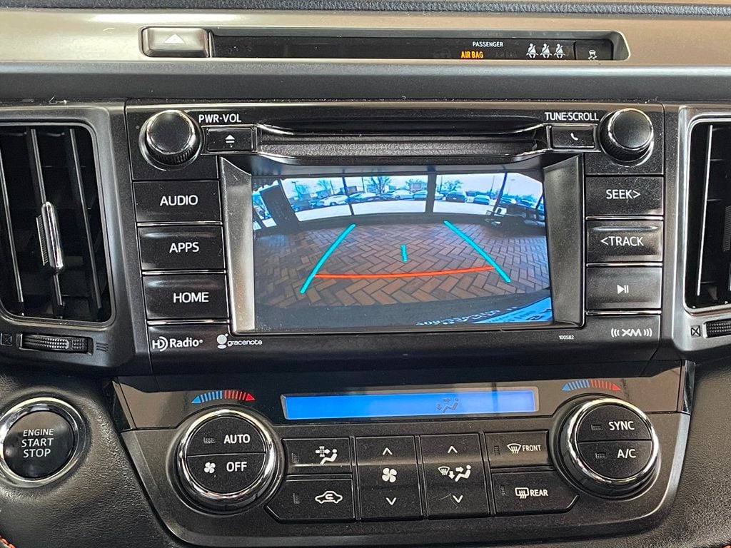 2018 Toyota RAV4 SE AWD - 23014768 - 27