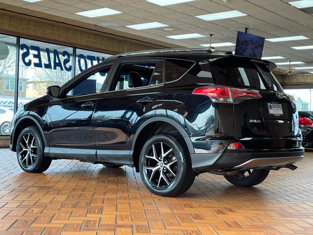 2018 Toyota RAV4 SE AWD - 23014768 - 5