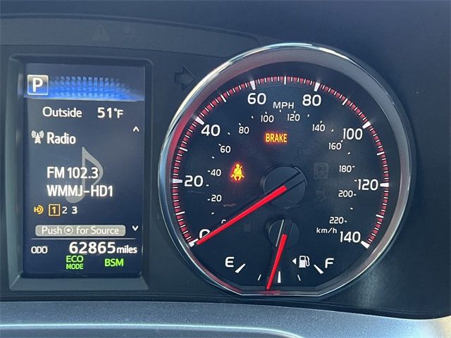 2018 Toyota RAV4 SE AWD - 22947300 - 24