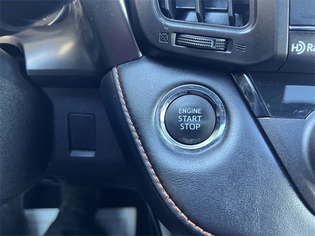 2018 Toyota RAV4 SE AWD - 22947300 - 25