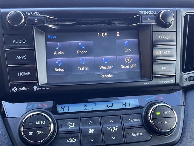 2018 Toyota RAV4 SE AWD - 22947300 - 28