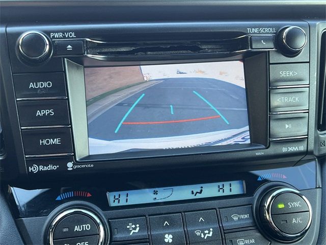 2018 Toyota RAV4 SE AWD - 22947300 - 30