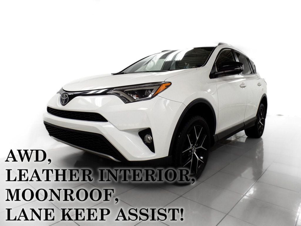 2018 Toyota RAV4 SE AWD - 22520457 - 0