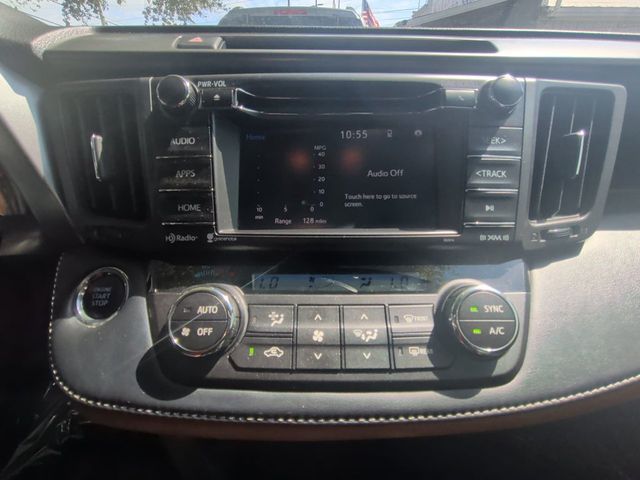 2018 Toyota RAV4 SE FWD - 23025797 - 16
