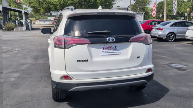 2018 Toyota RAV4 SE FWD - 23025797 - 6