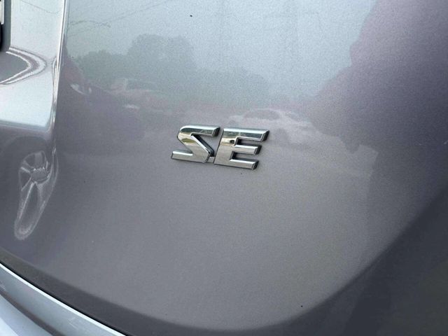 2018 Toyota RAV4 SE FWD - 23054669 - 9