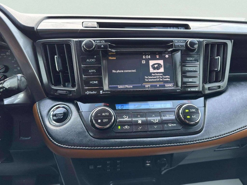 2018 Toyota RAV4 SE FWD - 23054669 - 29