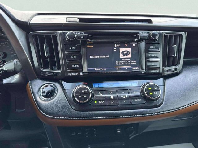 2018 Toyota RAV4 SE FWD - 23054669 - 29