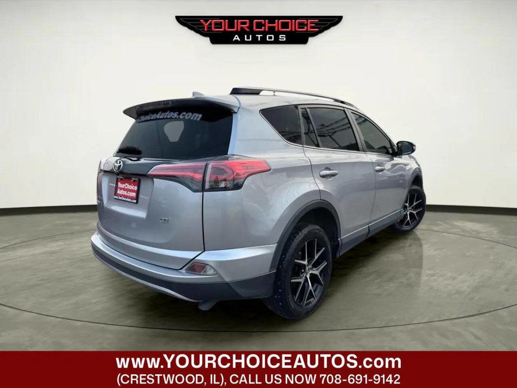 2018 Toyota RAV4 SE FWD - 23054669 - 4