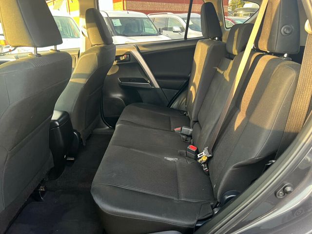 2018 Toyota RAV4 SERVICED AND DETAILED!! READY TO GO! - 22943237 - 10