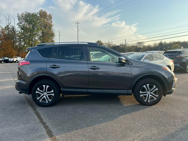 2018 Toyota RAV4 SERVICED AND DETAILED!! READY TO GO! - 22943237 - 5