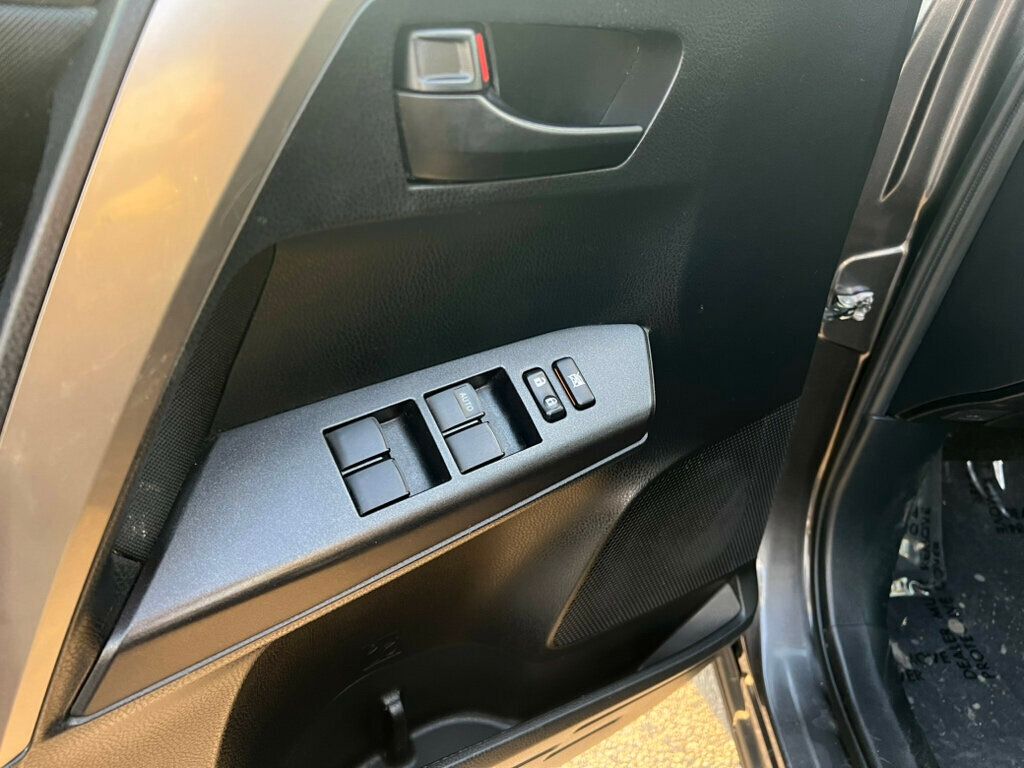 2018 Toyota RAV4 SERVICED AND DETAILED!! READY TO GO! - 22943237 - 7