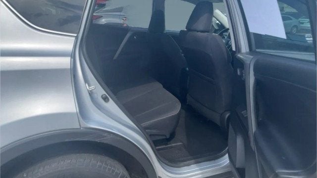 2018 Toyota RAV4 XLE AWD - 23016858 - 12