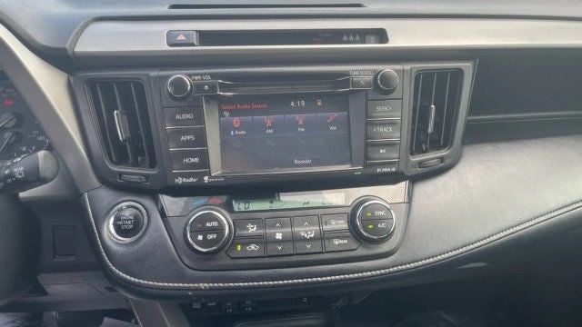 2018 Toyota RAV4 XLE AWD - 23016858 - 21