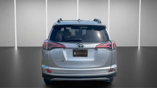 2018 Toyota RAV4 XLE AWD - 23016858 - 8
