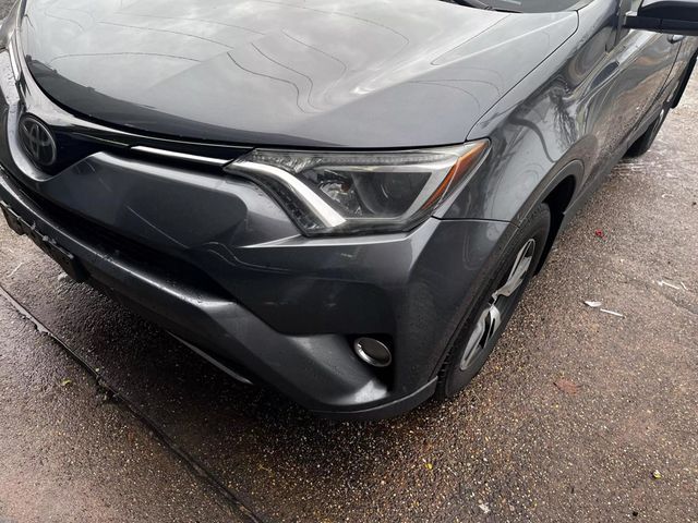 2018 Toyota RAV4 XLE AWD - 22721269 - 9