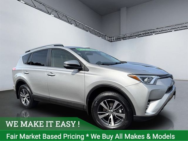 2018 Toyota RAV4 XLE AWD - 22926130 - 0