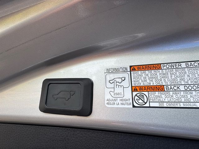 2018 Toyota RAV4 XLE AWD - 22926130 - 20