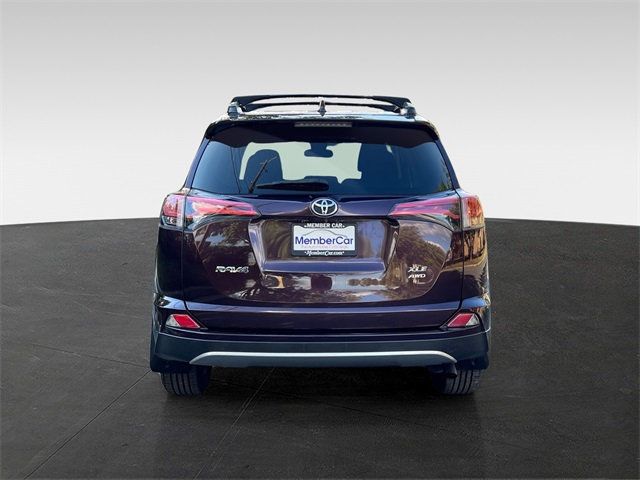 2018 Toyota RAV4 XLE photo 4