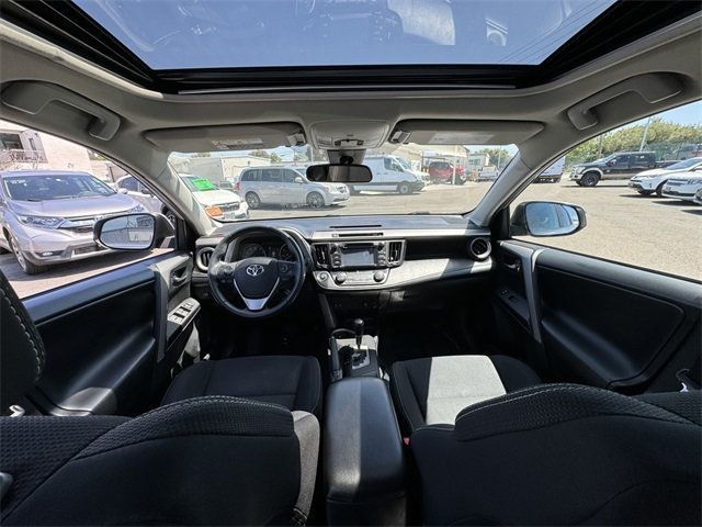 2018 Toyota RAV4 XLE AWD - 22390505 - 21