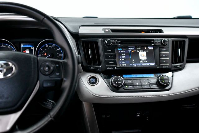 2018 Toyota RAV4 XLE AWD - 22185507 - 23