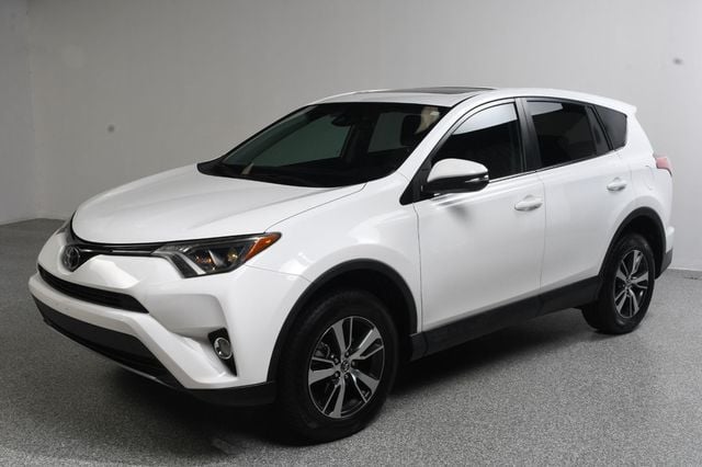 2018 Toyota RAV4 XLE AWD - 23057346 - 1
