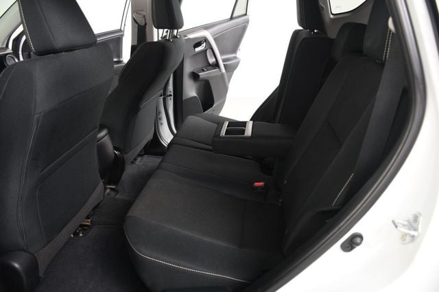 2018 Toyota RAV4 XLE AWD - 23057346 - 34