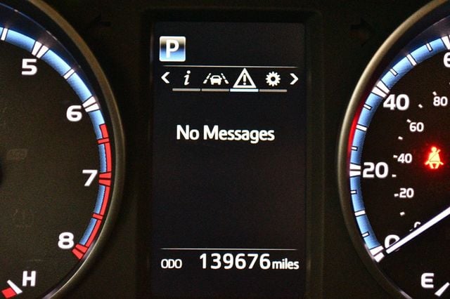 2018 Toyota RAV4 XLE AWD - 23057346 - 51