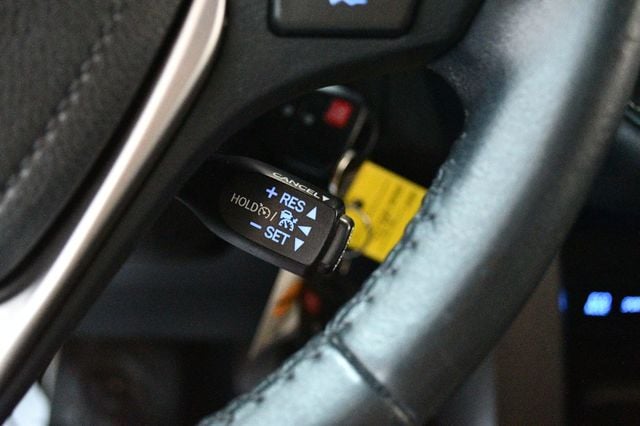 2018 Toyota RAV4 XLE AWD - 23057346 - 59