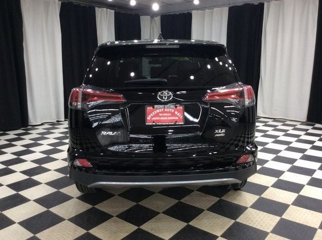 2018 Toyota RAV4 XLE AWD - 21489481 - 4