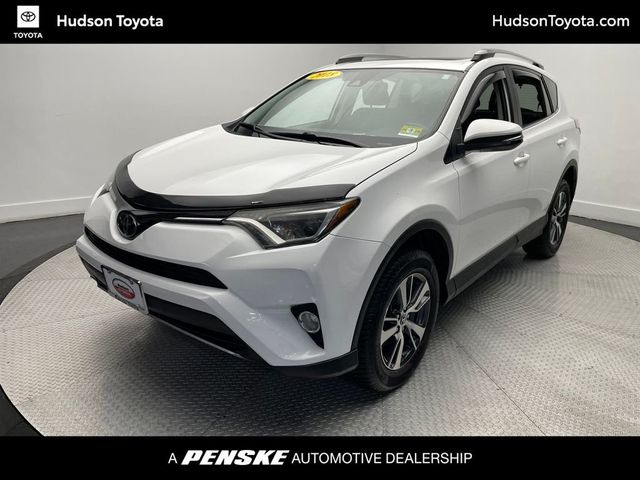 2018 Toyota RAV4 XLE AWD - 23016198 - 0
