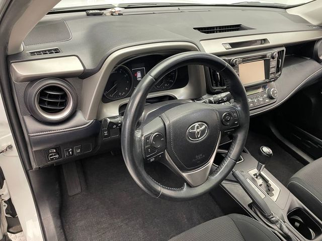 2018 Toyota RAV4 XLE AWD - 23016198 - 10