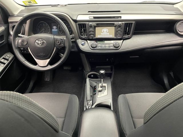 2018 Toyota RAV4 XLE AWD - 23016198 - 17