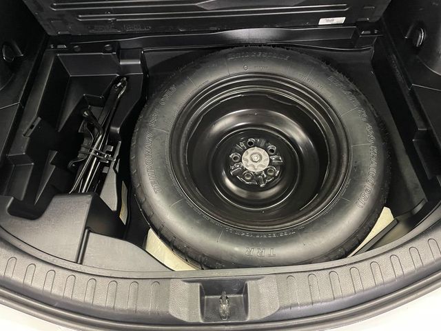 2018 Toyota RAV4 XLE AWD - 23016198 - 37