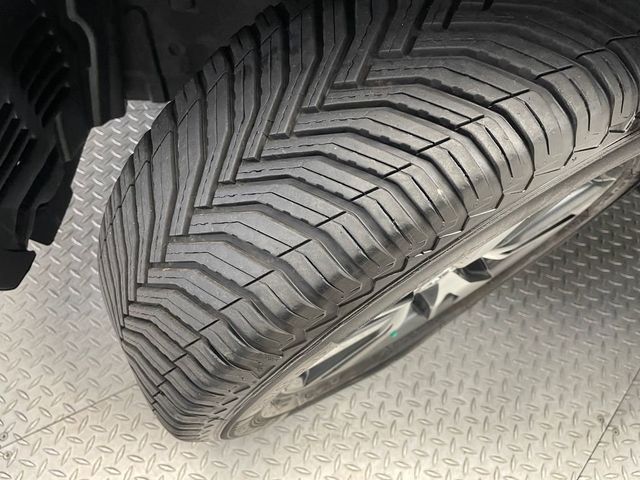 2018 Toyota RAV4 XLE AWD - 23016198 - 42