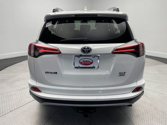 2018 Toyota RAV4 XLE AWD - 23016198 - 5