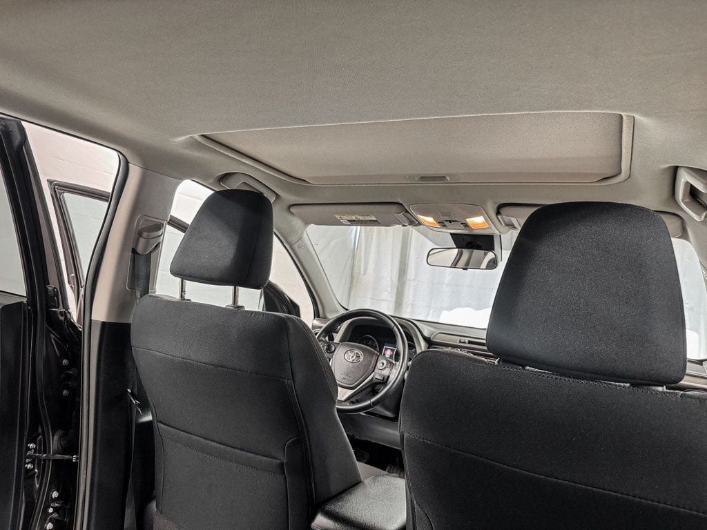 2018 Toyota RAV4 XLE AWD - 23062357 - 12