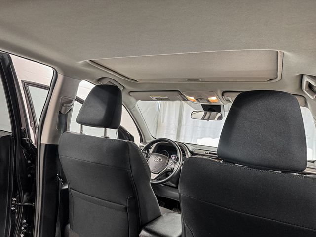 2018 Toyota RAV4 XLE AWD - 23062357 - 12