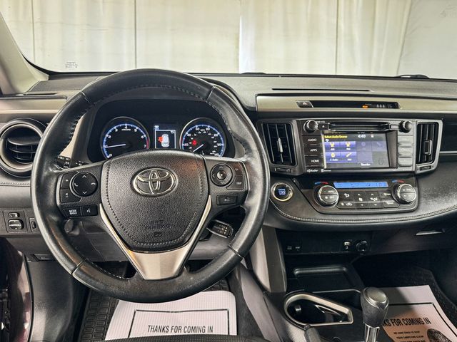2018 Toyota RAV4 XLE AWD - 23062357 - 13